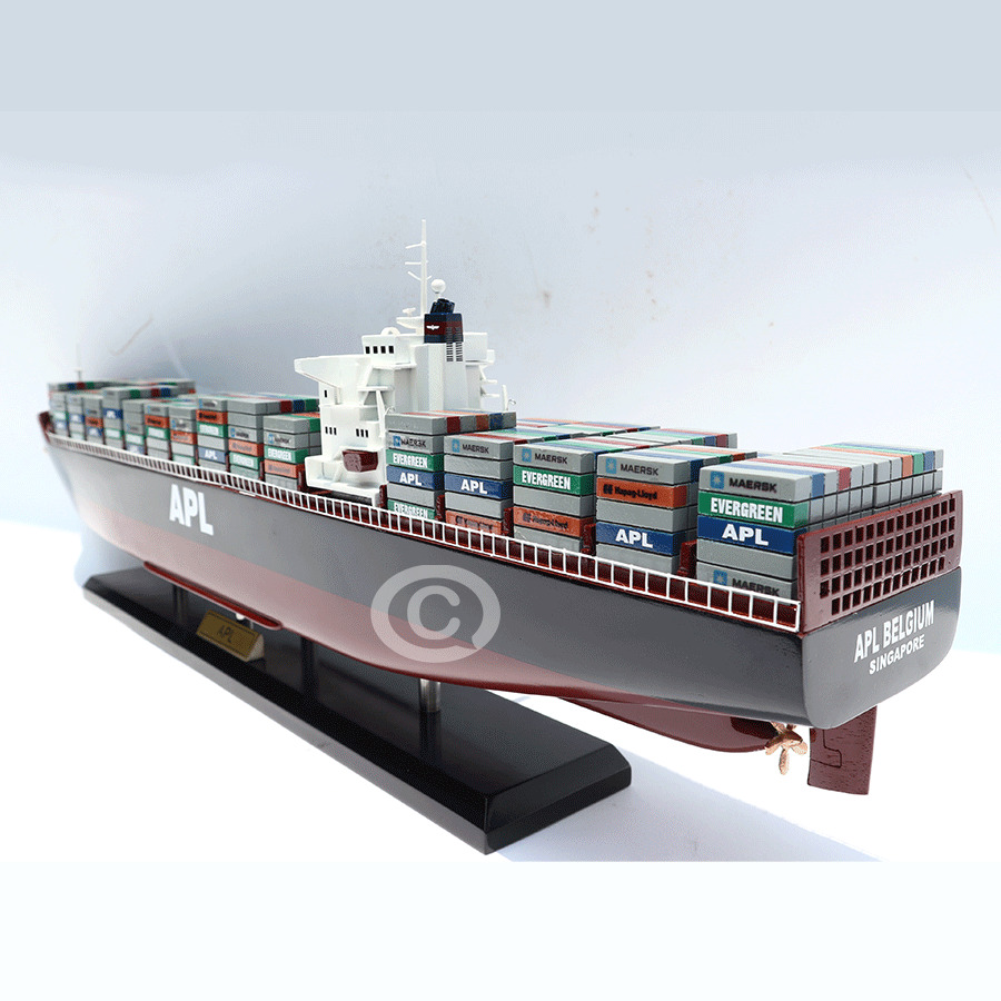 Commercial Ship APL Length 70 cm 