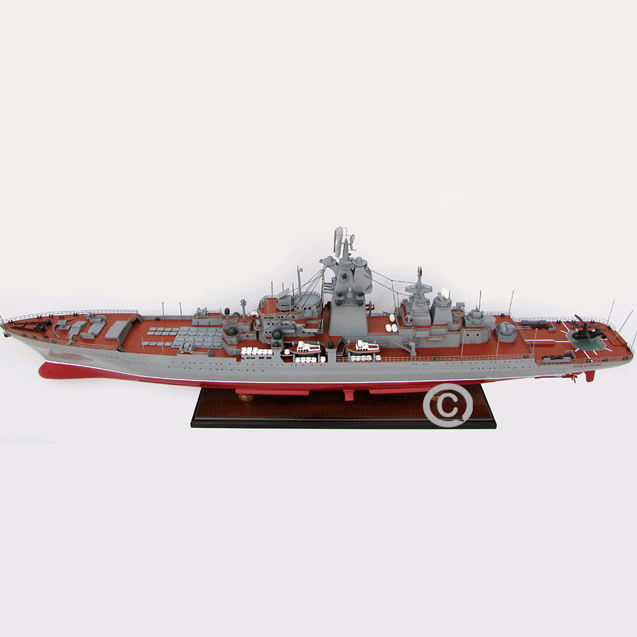 Pyotr Velikity (Петр Великий) Warship Model