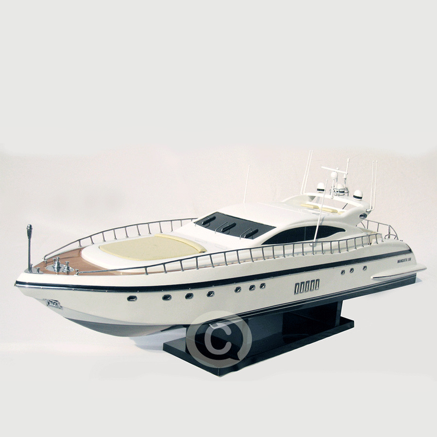 Modern Yachts Mangusta 108