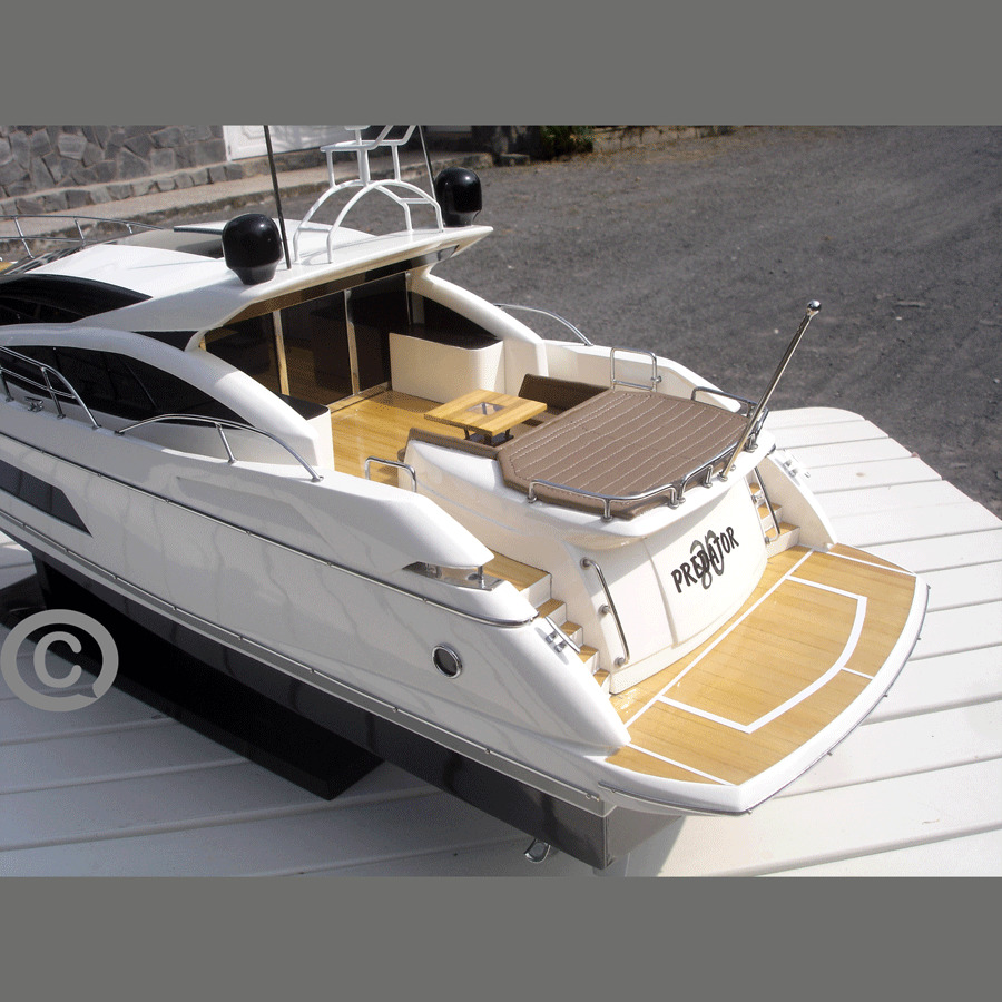 Modern Yacht Sunseeker Predator 80 Model Lenght 83 11 Modern Yachts Sunseeker Predator 80