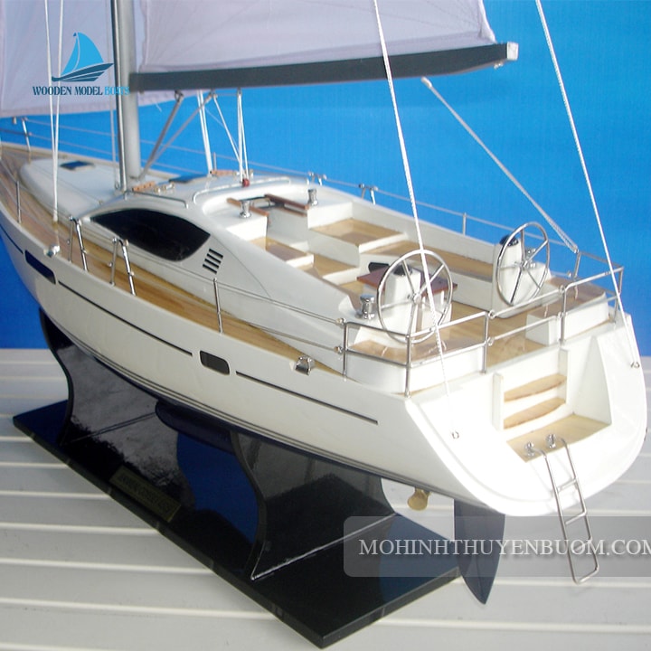 Commercial Ship Jeaneau Sun Odyssey 45ds