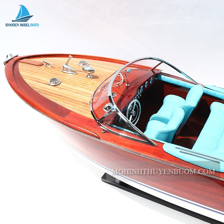 Classic Speed Boats Riva Aquarama Blue