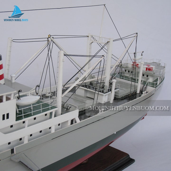Commercial Ship Skaubo