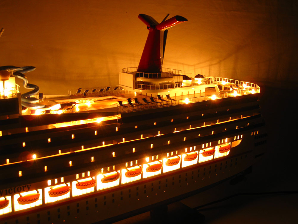 Carnival Victory Boat Model With Light