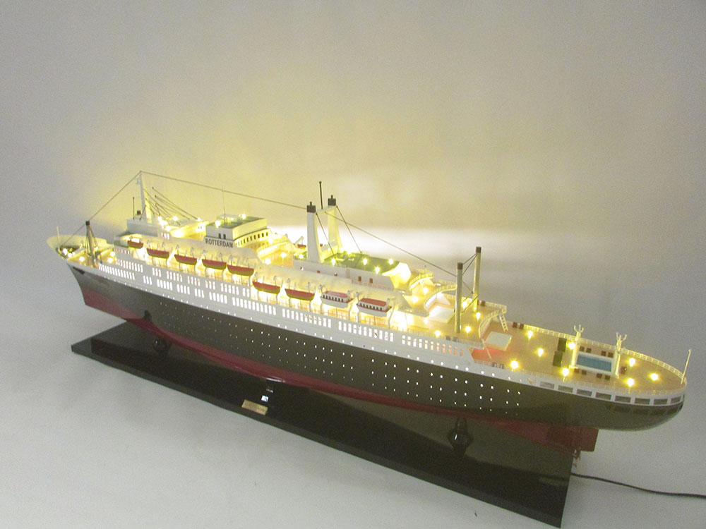 Ss Rotterdam Boat Model With Light