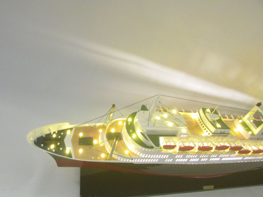 Ss Rotterdam Boat Model With Light