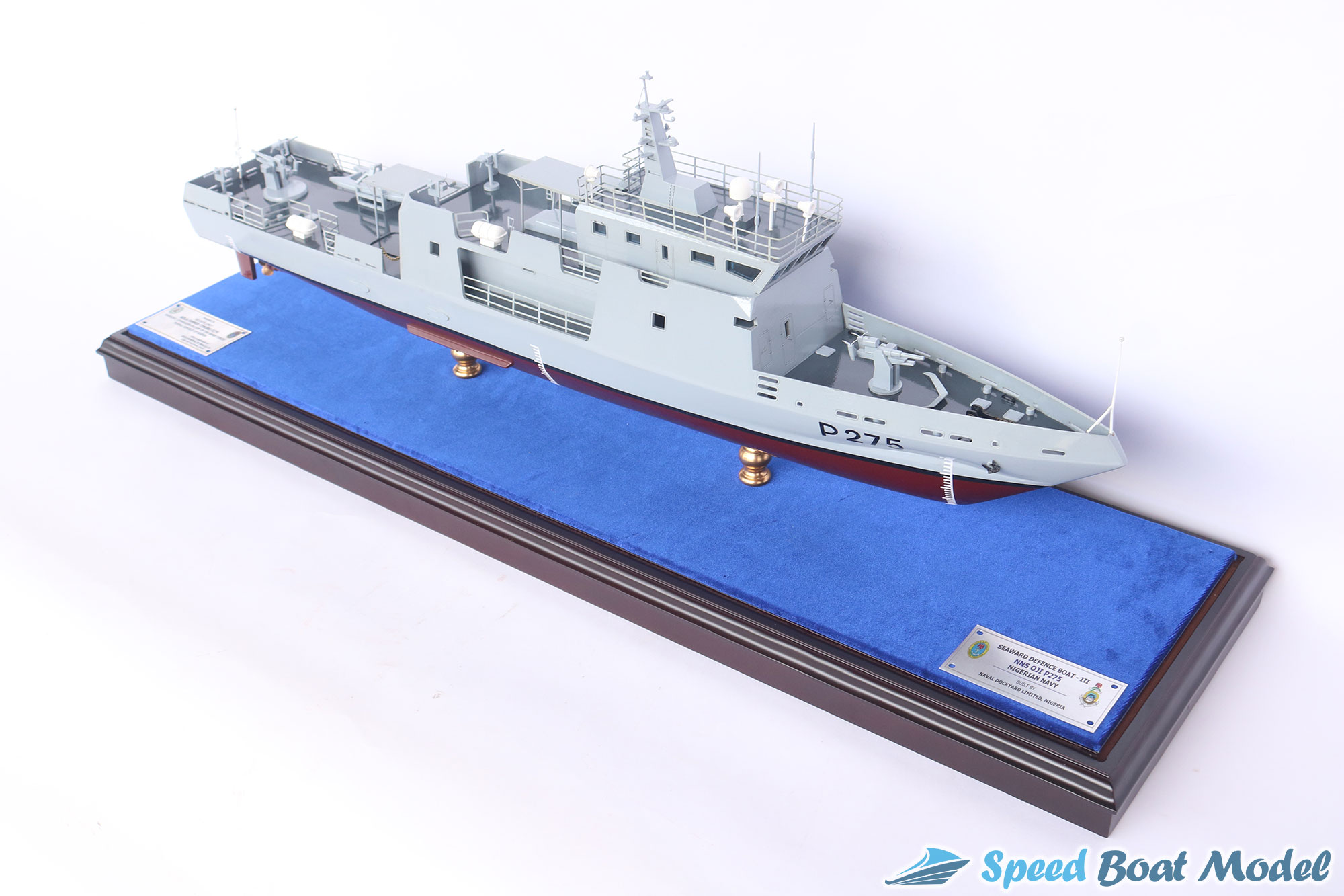 Nns Oji (p275) Nigerian Navy With Display Case Model